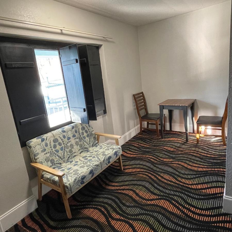Country Town N' Suites Gatlinburg Εξωτερικό φωτογραφία