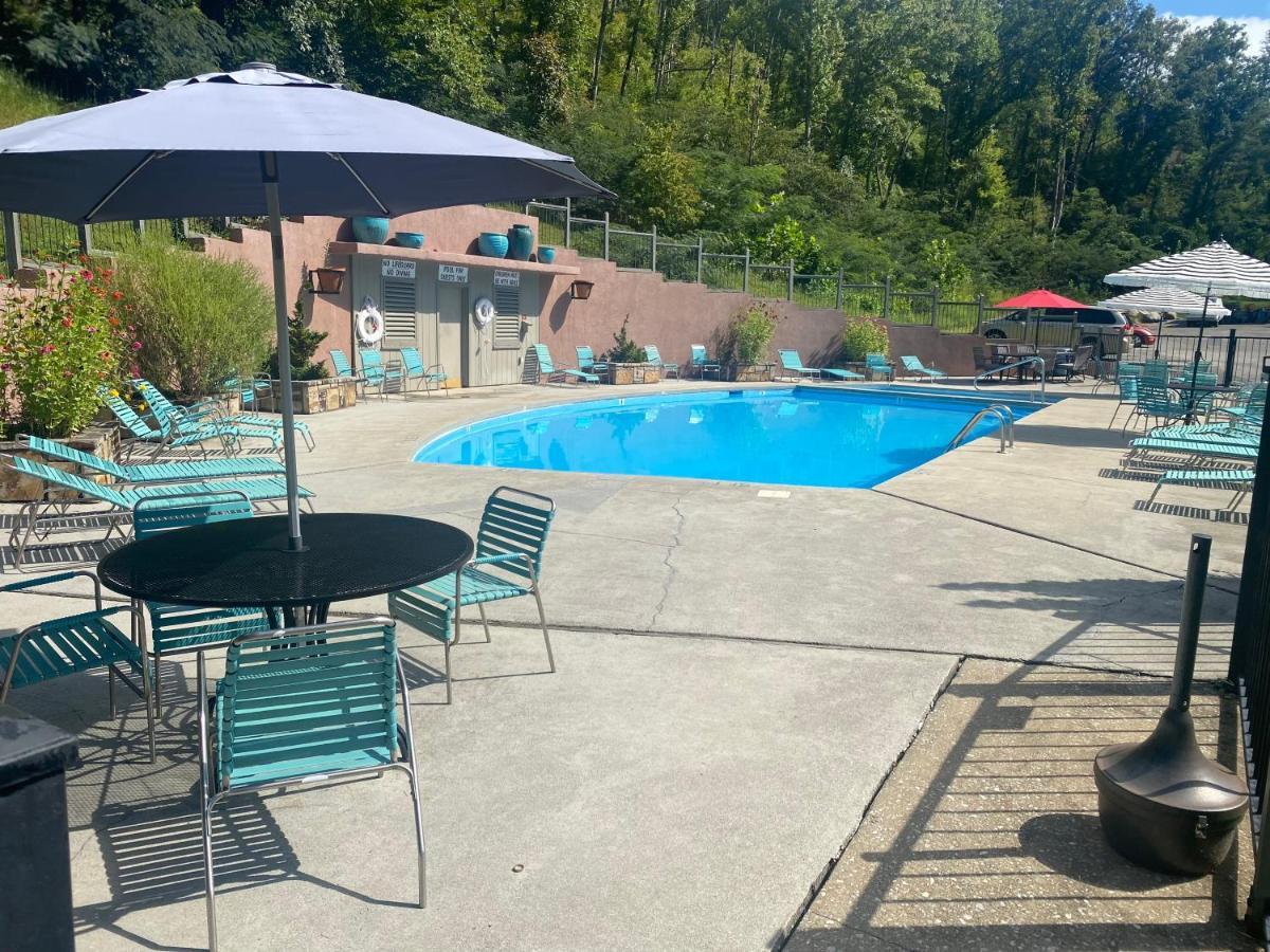 Country Town N' Suites Gatlinburg Εξωτερικό φωτογραφία