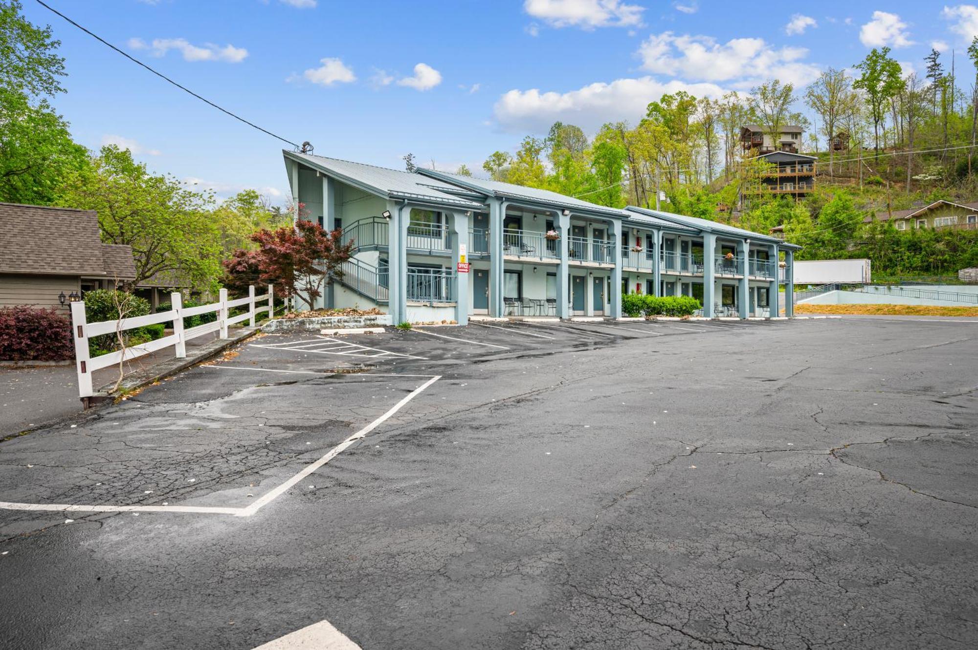 Country Town N' Suites Gatlinburg Εξωτερικό φωτογραφία